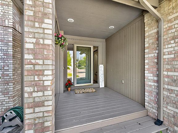 2nd image of 3232 Bellflower Ct