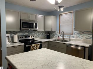 1692 Pine Tree Rd, Grawn, MI 49637