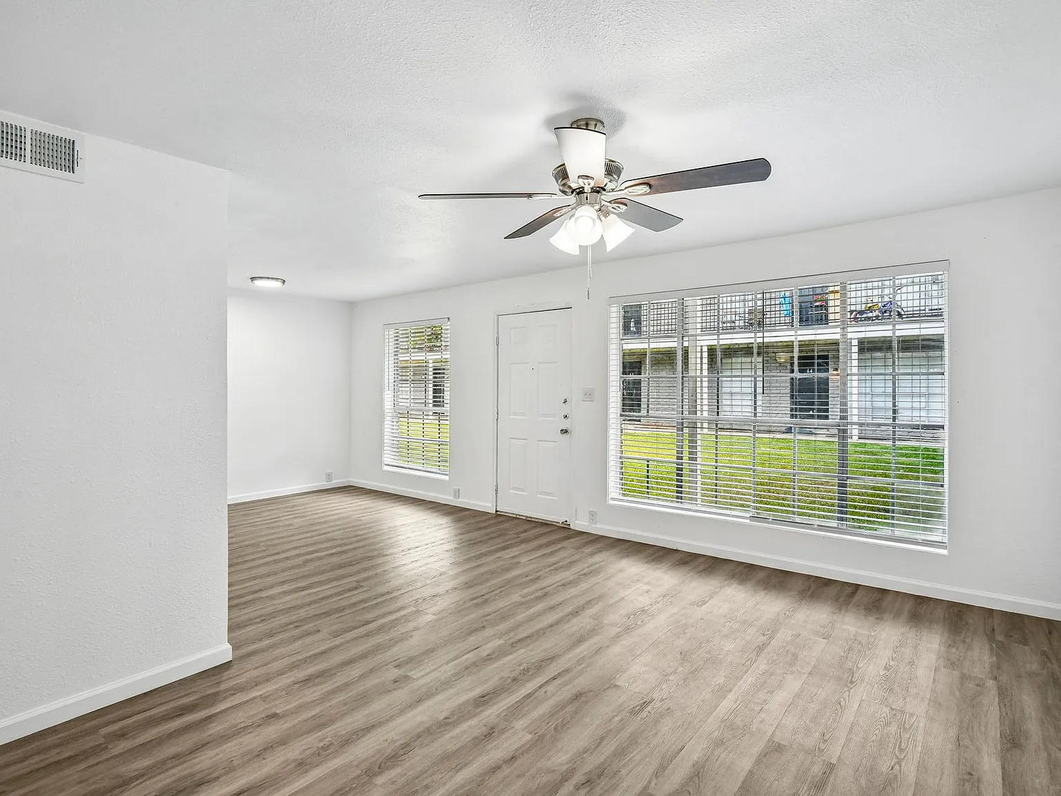Nueva Vida Apartments — Photo 4