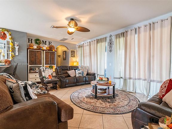 1413 Sun Ln, Labelle, FL 33935 | MLS #A11468953 | Zillow