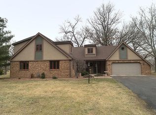 2854 Eastbrook Dr, La Crosse, WI 54601