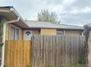 101 Doris Dr #20, Sallisaw, OK 74955