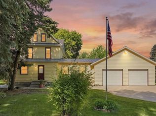 120 3rd St W, Hector, MN 55342