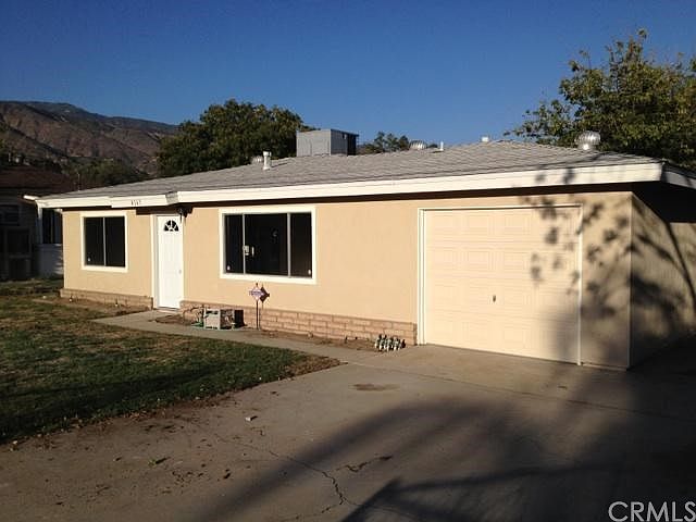 1st image of 4167 Leuzinger Dr