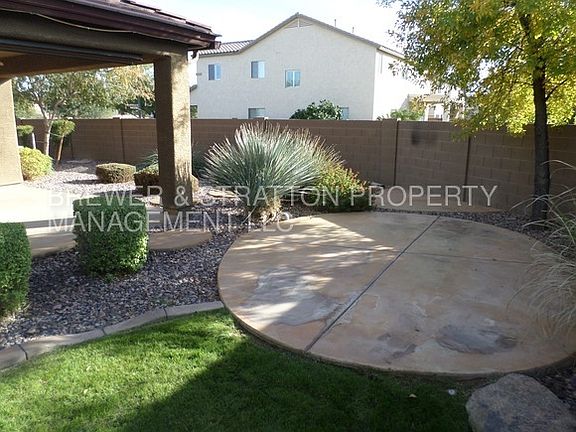 5th image of 2830 N Monticello Dr