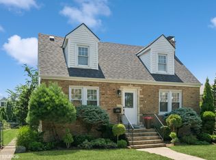 3341 Wilder St, Skokie, IL 60076