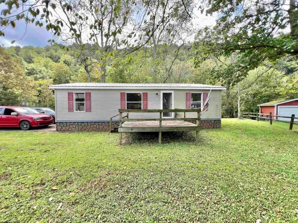238 S Main St, Burnsville, WV 26335
