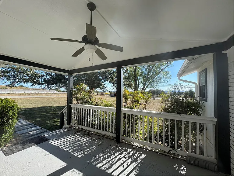 5300 W Highway 290 — Photo 3