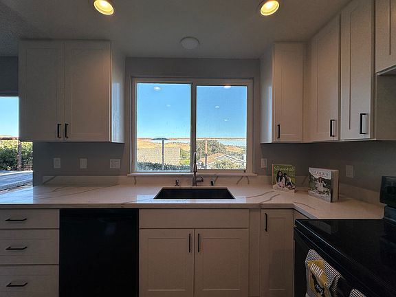 4th image of 150 Buckeye Ln