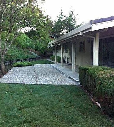 Backyard - (home has been repainted since this photo was taken)