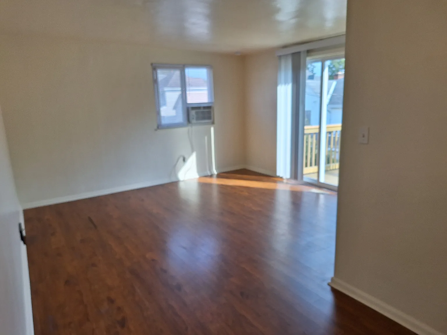 1 bed, $750 — Photo 2