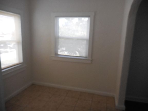 5th image of 3417 Leavell Ave #1