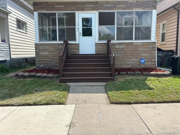 17 W Alexis St, Ecorse, MI 48229