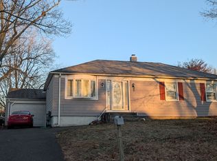 96 Little Deer Rd, Bridgeport, CT 06606