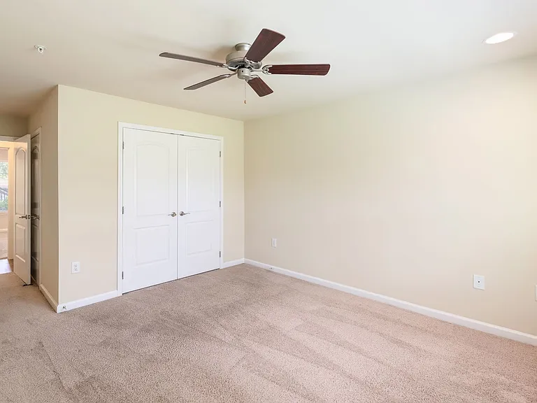 1810 Candlewood Ct #102 — Photo 14