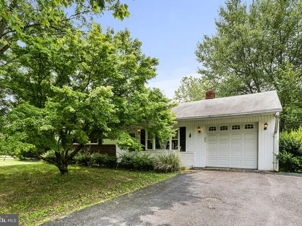 7446 Browns Bridge Rd, Highland, MD 20777