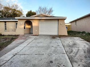 9020 Hunt Club Ln, Port Richey, FL 34668