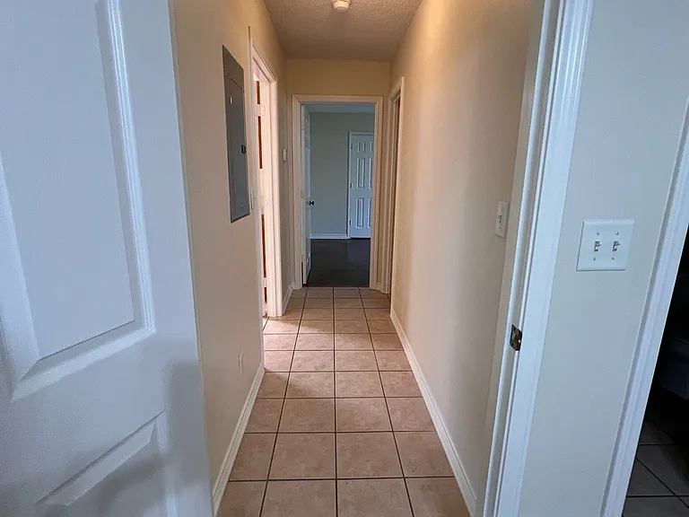 309 Laird Ln #105 — Photo 37