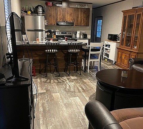 2nd image of 62 Kelly Dr