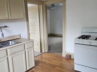 15448 Calcutta Ave APT 2, Cleveland, OH 44110