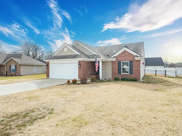 404 Bluegrass Dr, Lewisport, KY 42351