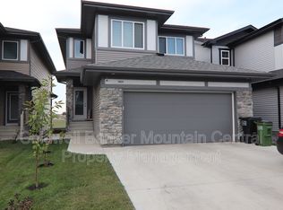 18224 94th St NW, Edmonton, AB T5Z3Z1