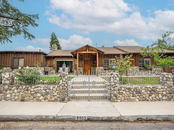 8953 Hillrose St, Sunland, CA 91040