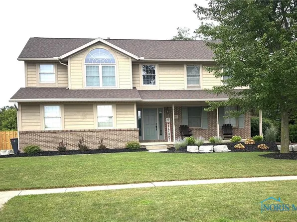 1354 Sheffield Dr, Bowling Green, OH 43402