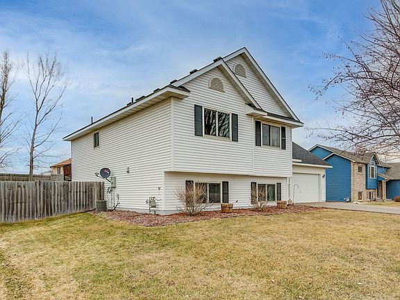 5th image of 328 Wagner Way