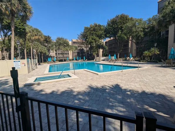 2812 N 46th Avenue #G 272, Hollywood, FL 33021