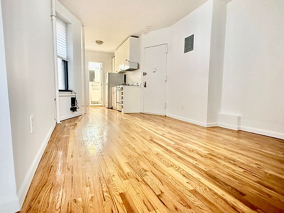 2nd image of 319 E 88th St APT 10