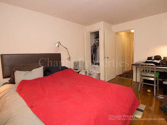 4th image of 85 Chestnut St APT 6