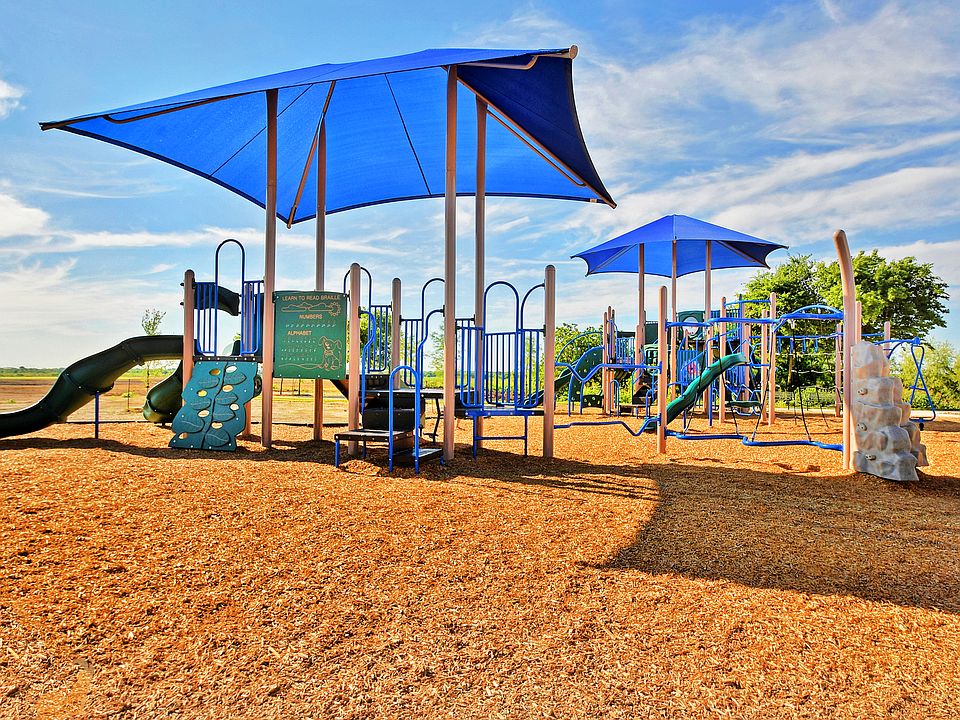 Shaded children's playground!