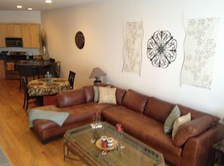 1216 N La Salle Dr APT 2, Chicago, IL 60610