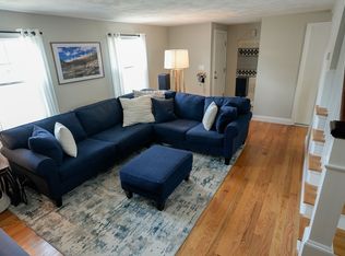 11 Lincoln Rd #1, Woburn, MA 01801