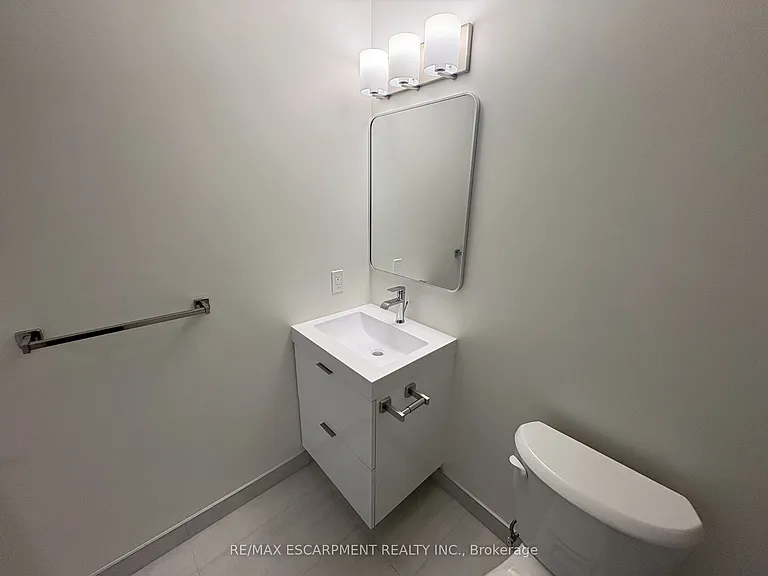 33 Erie Ave #307 — Photo 8