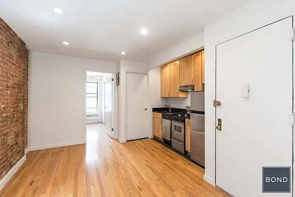 Rented by Bond New York | media 2