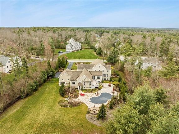 4th image of 6 Woodland Ridge Dr