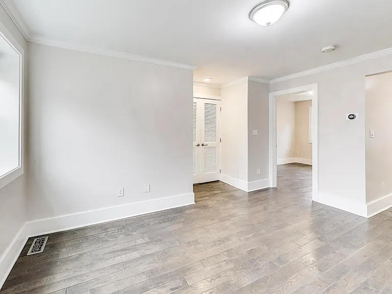 5031 H St SE #1 — Photo 2
