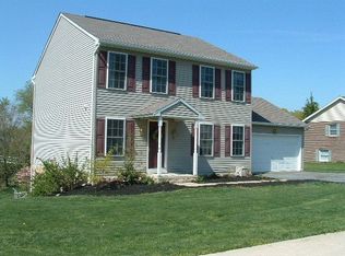 91 Poplar Ln, Mount Wolf, PA