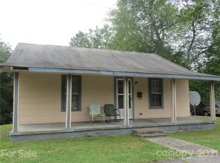 709 Jefferson Ave NE, Valdese, NC 28690