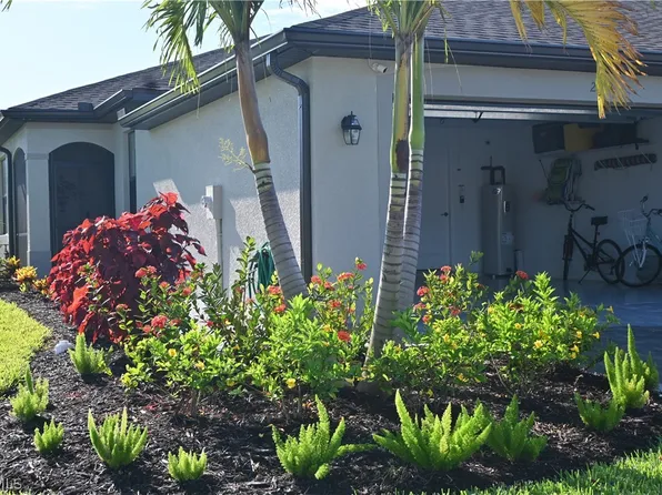 2168 Gardenia Ave, Port Charlotte, FL 33953