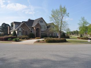 211 Avondale Cir, Warner Robins, GA 31088