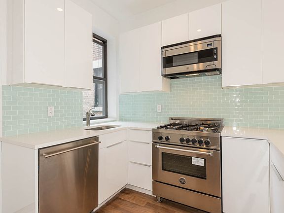 4th image of 107 W 82nd St APT 4D