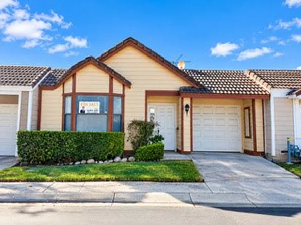 1726 Club Dr, Pomona, CA 91768
