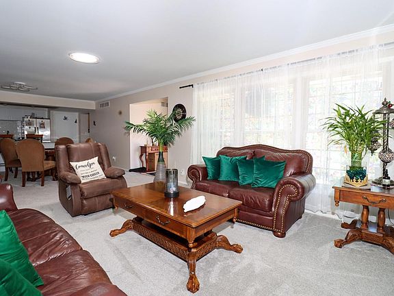 4th image of 5324 Woodbridge LANE S S
