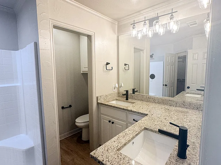 103 N Point Dr — Photo 19
