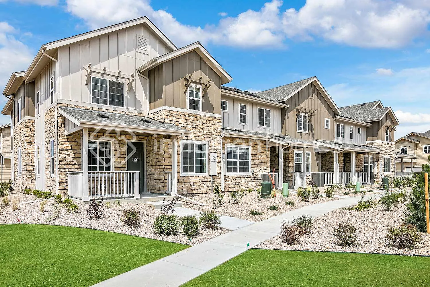 1880 S Elk Way Aurora, CO 80018 — Photo 1