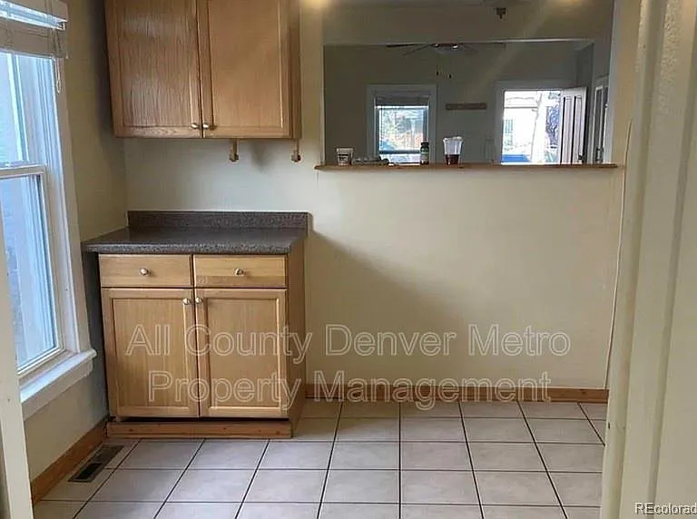 831 Elati St — Photo 6