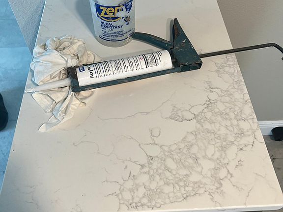 4th image of 10914 Leeds Rd